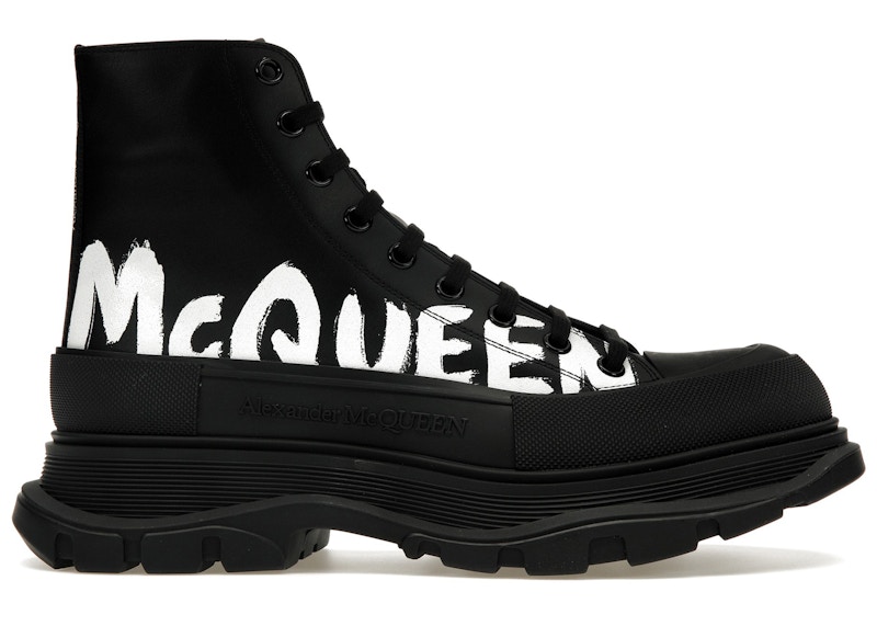 Alexander McQueen Tread Slick Boot 'Graffiti Logo - Black' 711109-WIAT6-1070