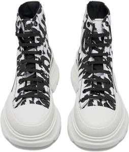 アレキサンダー・マックイーン トレッド スリック ブーツ 'グラフィティ ロゴ - ホワイト ブラック' 705667-W4TG4-9356 705667-W4TG4-9356 Order アレキサンダー・マックイーン トレッド スリック ブーツ 'グラフィティ ロゴ - ホワイト ブラック' 705667-W4TG4-9356 705667-W4TG4-9356