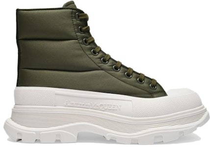 Alexander McQueen Tread Slick Boot 'Khaki Nylon' Sepatu Bot Pria Hijau Tua 682415W4RQ13265 Order Alexander McQueen Tread Slick Boot 'Khaki Nylon' Sepatu Bot Pria Hijau Tua 682415W4RQ13265