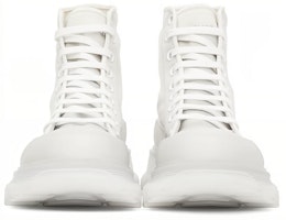 알렉산더 맥퀸 트레드 슬릭 부츠 '화이트' 662671-W4Q31-9465 Lookbook 알렉산더 맥퀸 트레드 슬릭 부츠 '화이트' 662671-W4Q31-9465
