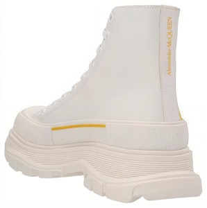 Alexander McQueen Tread Slick Boot 'Putih Kuning Terang' 711109-WIAT6-9429 Lookbook Alexander McQueen Tread Slick Boot 'Putih Kuning Terang' 711109-WIAT6-9429