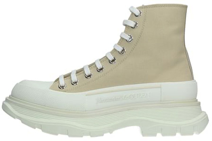 alexander-mc-queen-tread-slick-boots-beige-611706-w4-l3-a-2163