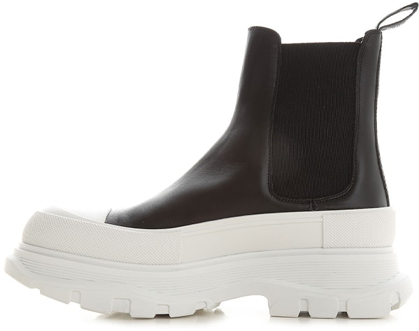 alexander-mc-queen-tread-slick-boots-black-white-634617-whz-61-1071
