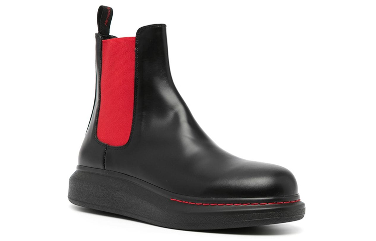 Order Alexander McQueen Tread Slick Chelsea Boot 'Hitam Merah' 5861988WHX51066