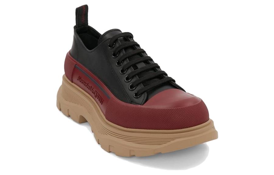 Lookbook アレキサンダー・マックイーン トレッド スリック レースアップ 黒赤ベージュ 705662-WHZ6H-1541