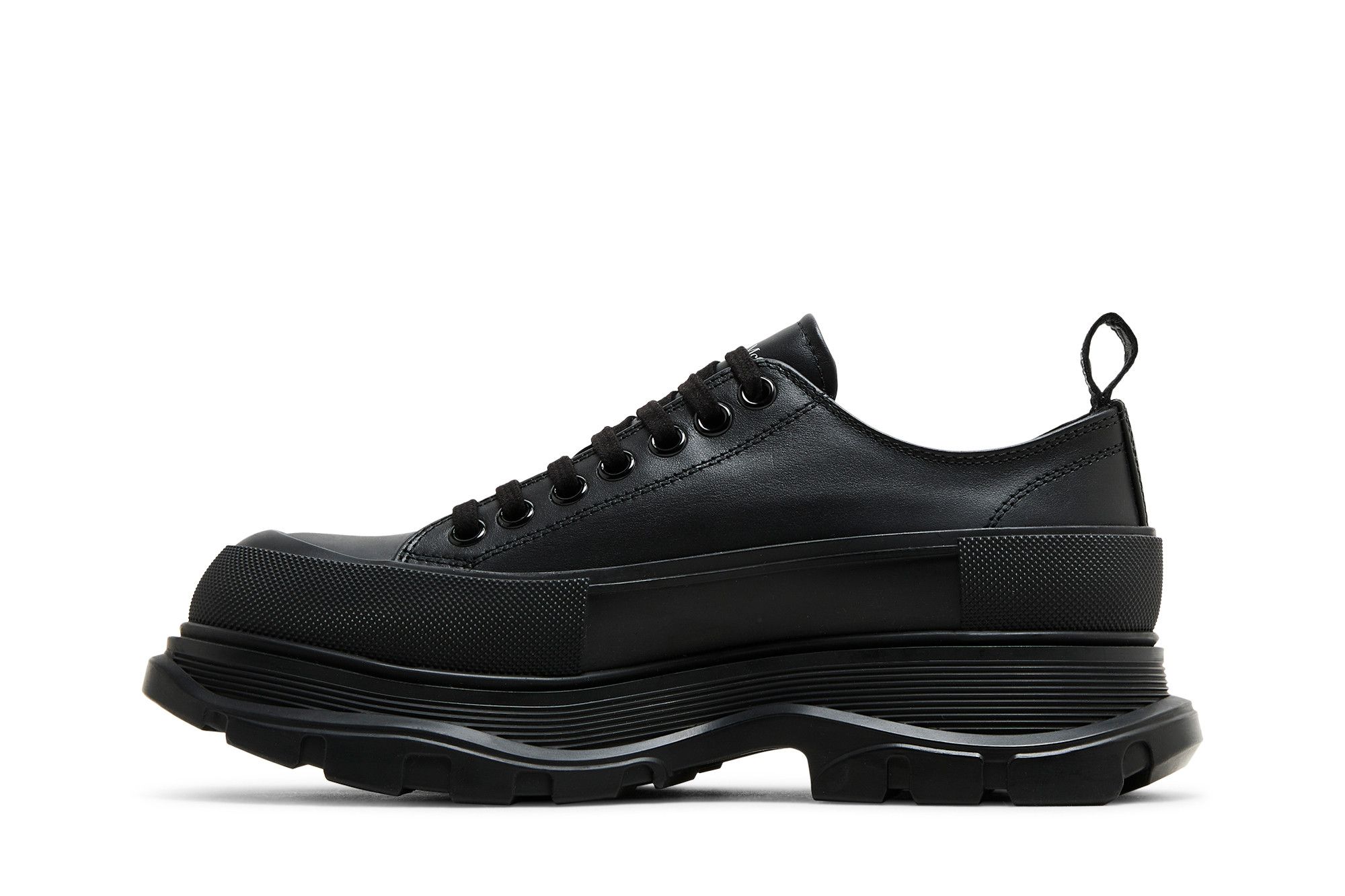 Lookbook Alexander McQueen Tread Slick Lace-Up 'Logo Grafiti - Hitam Putih' 711108-WIAT6-1070