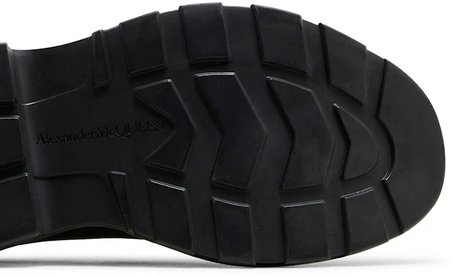 Alexander McQueen Tread Slick Lace-Up 'Logo Grafiti - Hitam Putih' 711108-WIAT6-1070 Purchase Alexander McQueen Tread Slick Lace-Up 'Logo Grafiti - Hitam Putih' 711108-WIAT6-1070