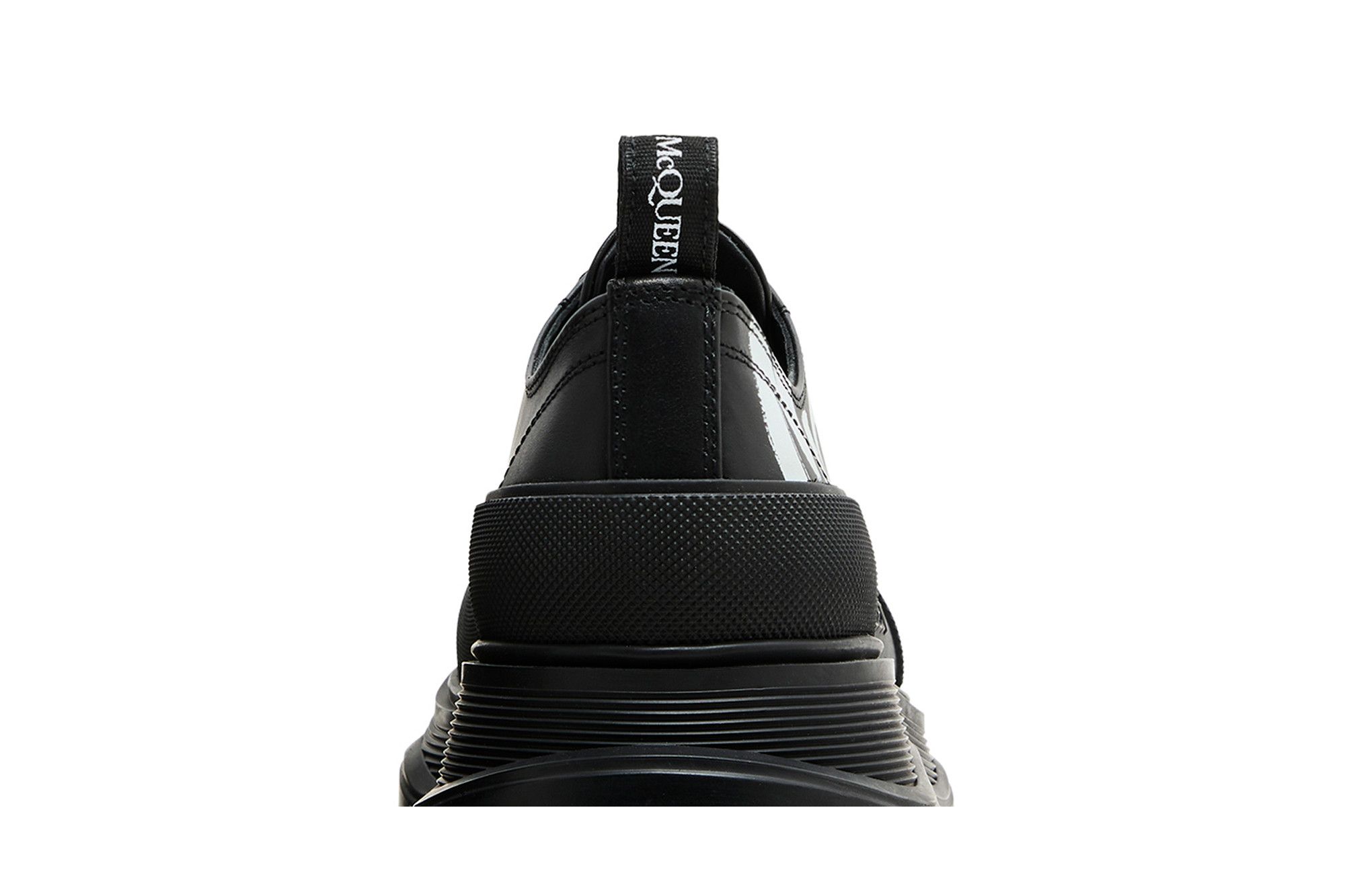 Sizing Alexander McQueen Tread Slick Lace-Up 'Logo Grafiti - Hitam Putih' 711108-WIAT6-1070