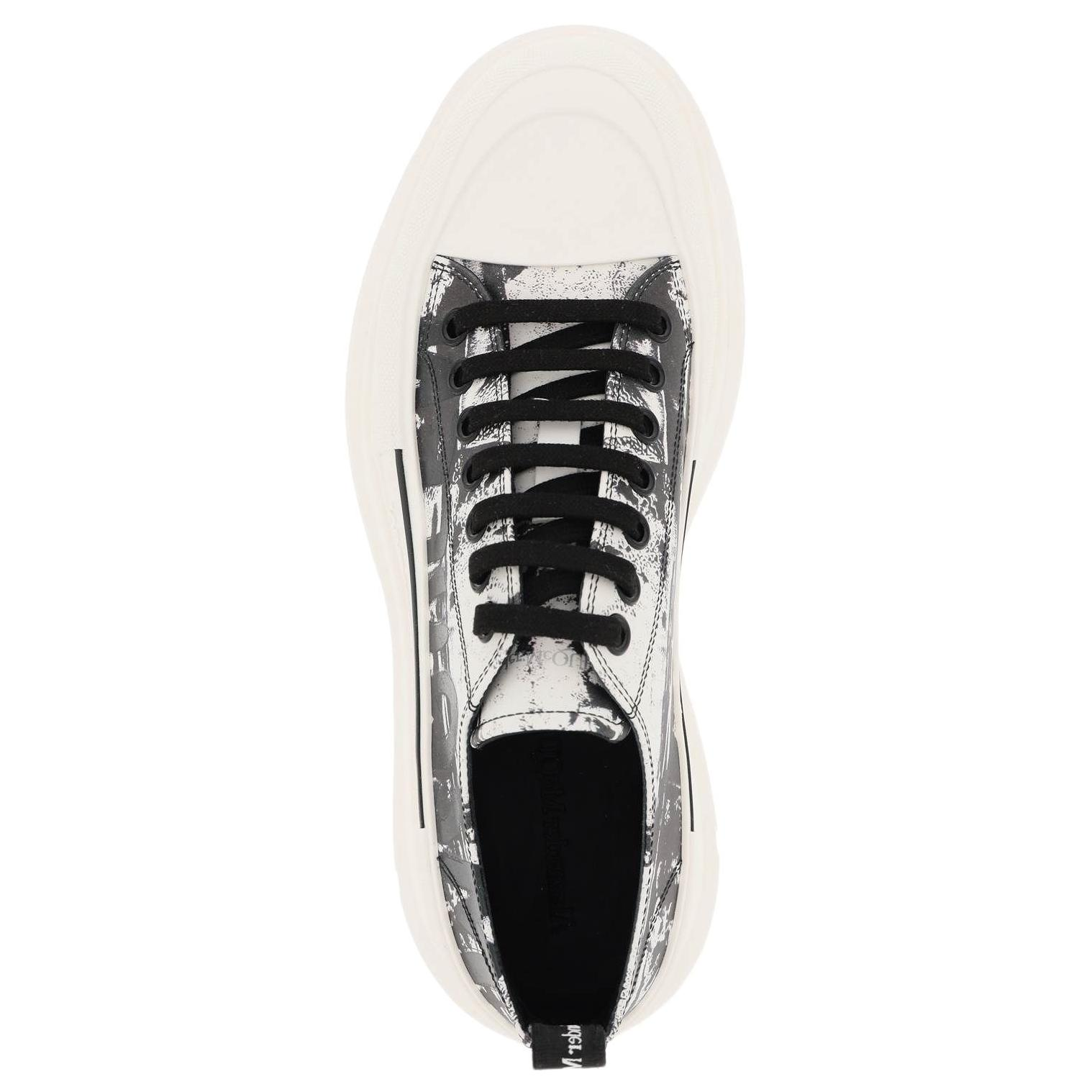 Shop Alexander McQueen Tread Slick Lace-Up 'Jacket Print' Sepatu Pria Wanita 782456WIATT9061