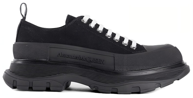 Alexander McQueen Tread Slick Lace Up 'Triple Black' Pria Hitam 604257-W4L32-1000 Order Alexander McQueen Tread Slick Lace Up 'Triple Black' Pria Hitam 604257-W4L32-1000