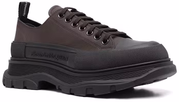 Order Alexander McQueen Tread Slick Low ''Braun Schwarz'' 682418W4RJ42246