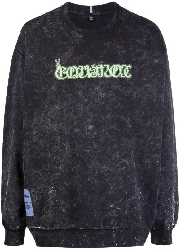 alexander-mc-queen-washed-print-crewneck-long-sleeve-sweatshirt-black-682251-rst-67-1130