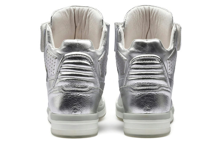 Lookbook アレキサンダー・マックイーン×プーマ ムーブ MID "メタリックシルバー" 361673-01
