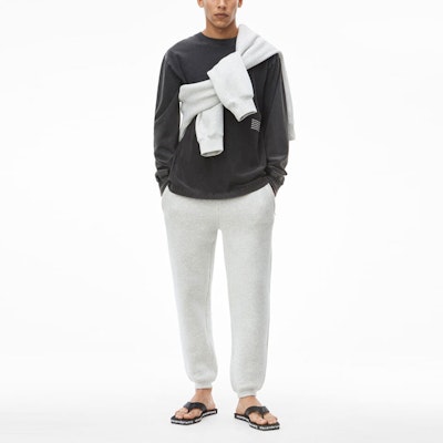 アレキサンダーワン アシッドウォッシュ ロゴプリント ニットスウェット 男女兼用 チャコールグレー UCC3211012-007 Lookbook アレキサンダーワン アシッドウォッシュ ロゴプリント ニットスウェット 男女兼用 チャコールグレー UCC3211012-007