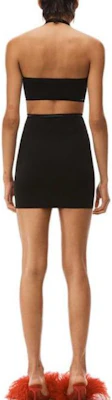Alexander Wang SS23 Dress Hitam Knit Logo Halter Neck Cut-Out. 4KC1236038-001 Shop Alexander Wang SS23 Dress Hitam Knit Logo Halter Neck Cut-Out. 4KC1236038-001