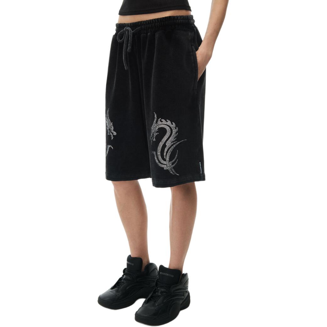 Shop Alexander Wang SS24 龍年水鑽裝飾休閒短褲 男女款 黑色 UCC12440900-95A