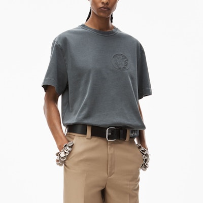 Alexander Wang SS24 Embossed Crewneck Oversized T-Shirt Unisex Washed Black. UCC1241670-011 Lookbook Alexander Wang SS24 Embossed Crewneck Oversized T-Shirt Unisex Washed Black. UCC1241670-011