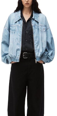 Alexander Wang SS24 Jaket Denim Zip-Up Oversized Biru Uniseks UWC12420274-87A Lookbook Alexander Wang SS24 Jaket Denim Zip-Up Oversized Biru Uniseks UWC12420274-87A