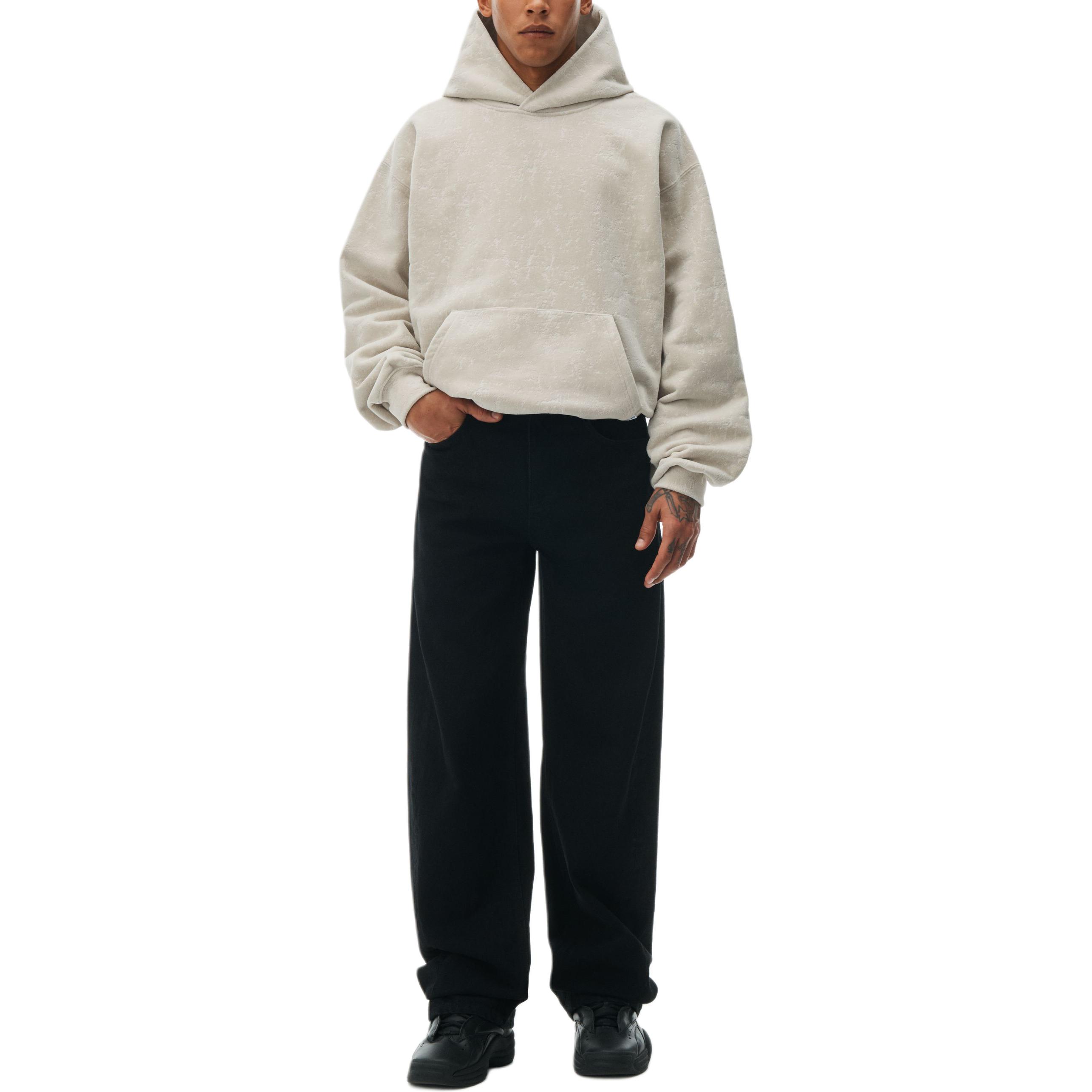 Lookbook Alexander Wang SS24 Hoodie Unisex Abu-Abu dengan Kantong Kanguru. UCC12416712-69A