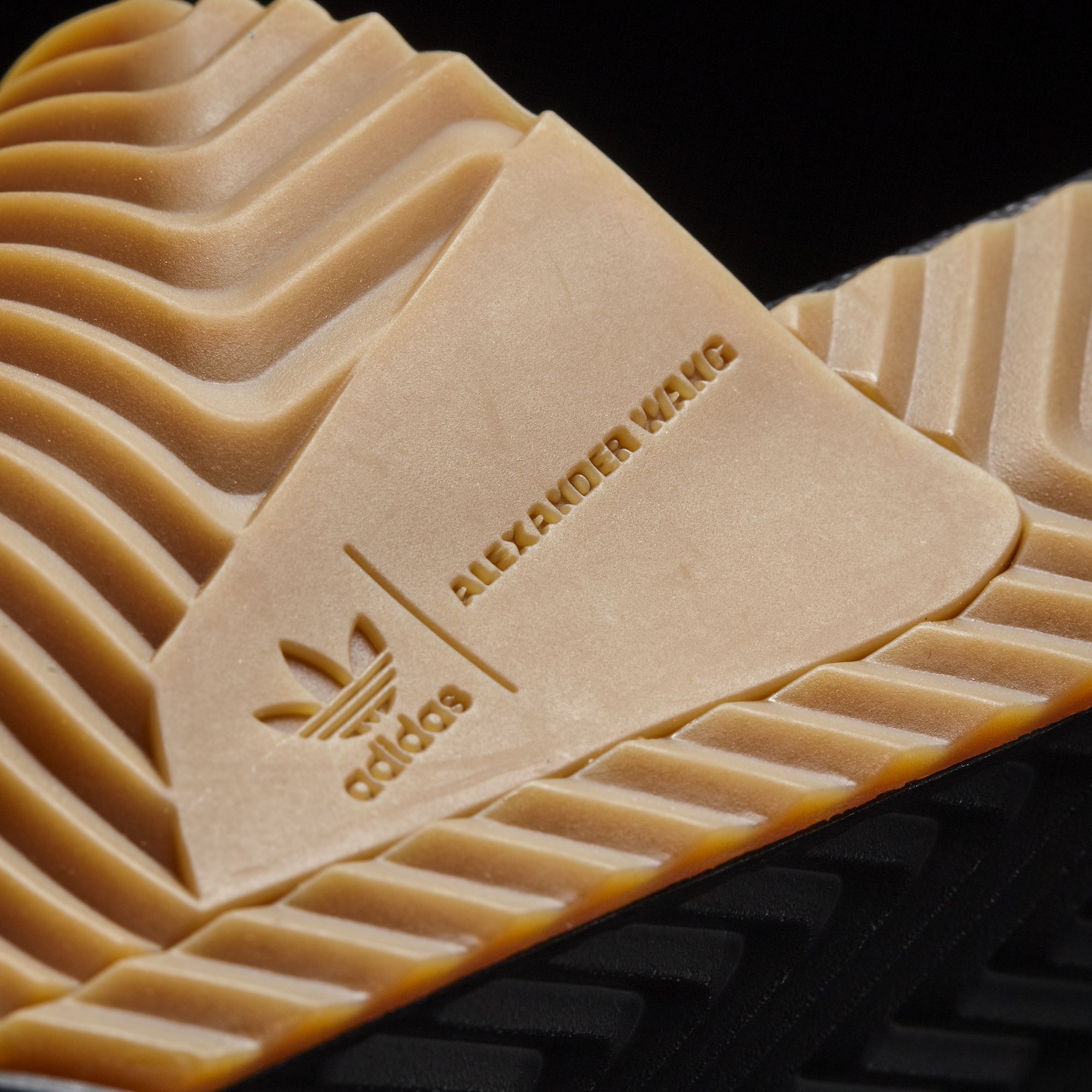 Sizing Alexander Wang x adidas Adilette Slides 'Black White' AC7408