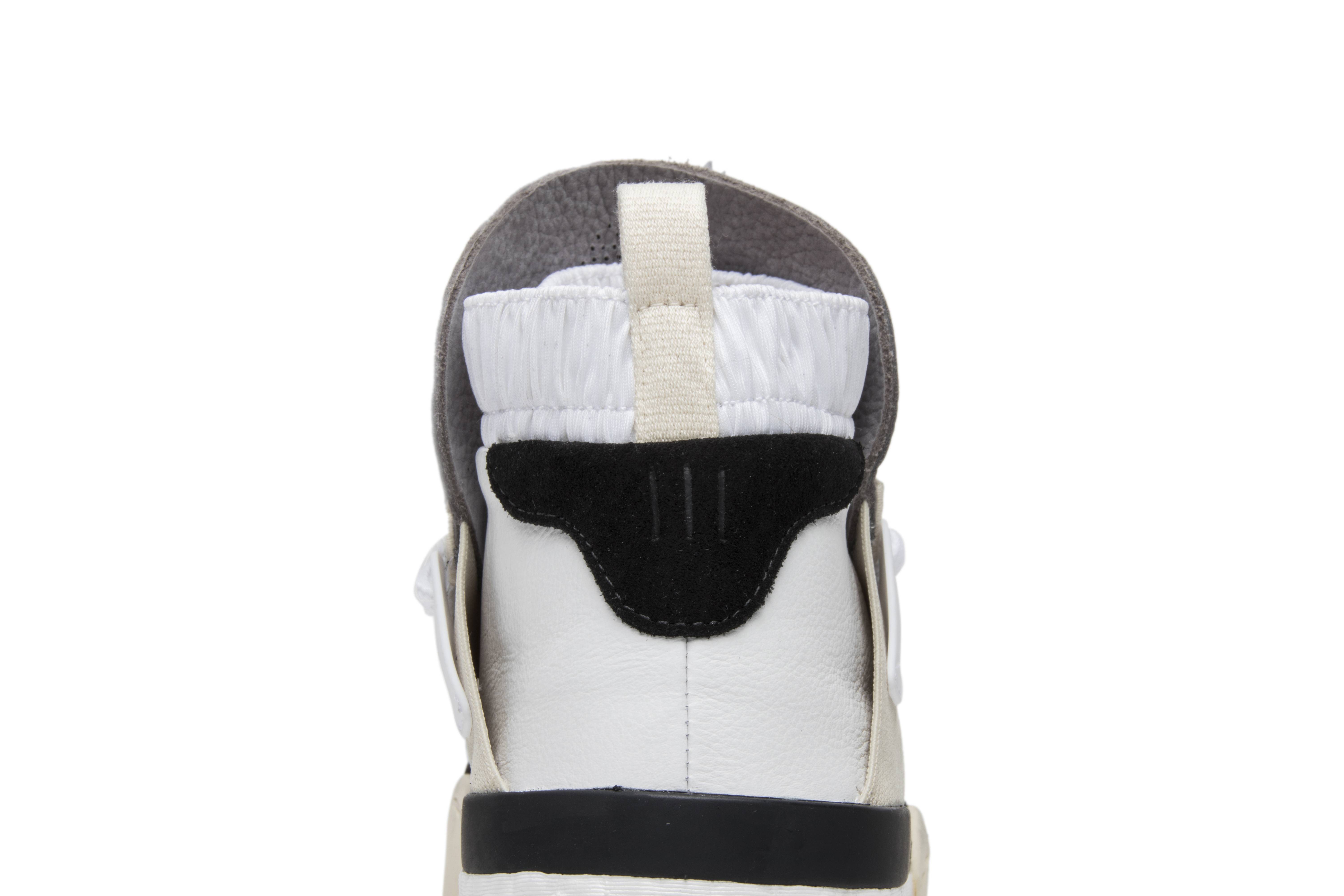 Sizing 亞歷山大王 x 愛迪達 AW BBall '奶油色' CM7824