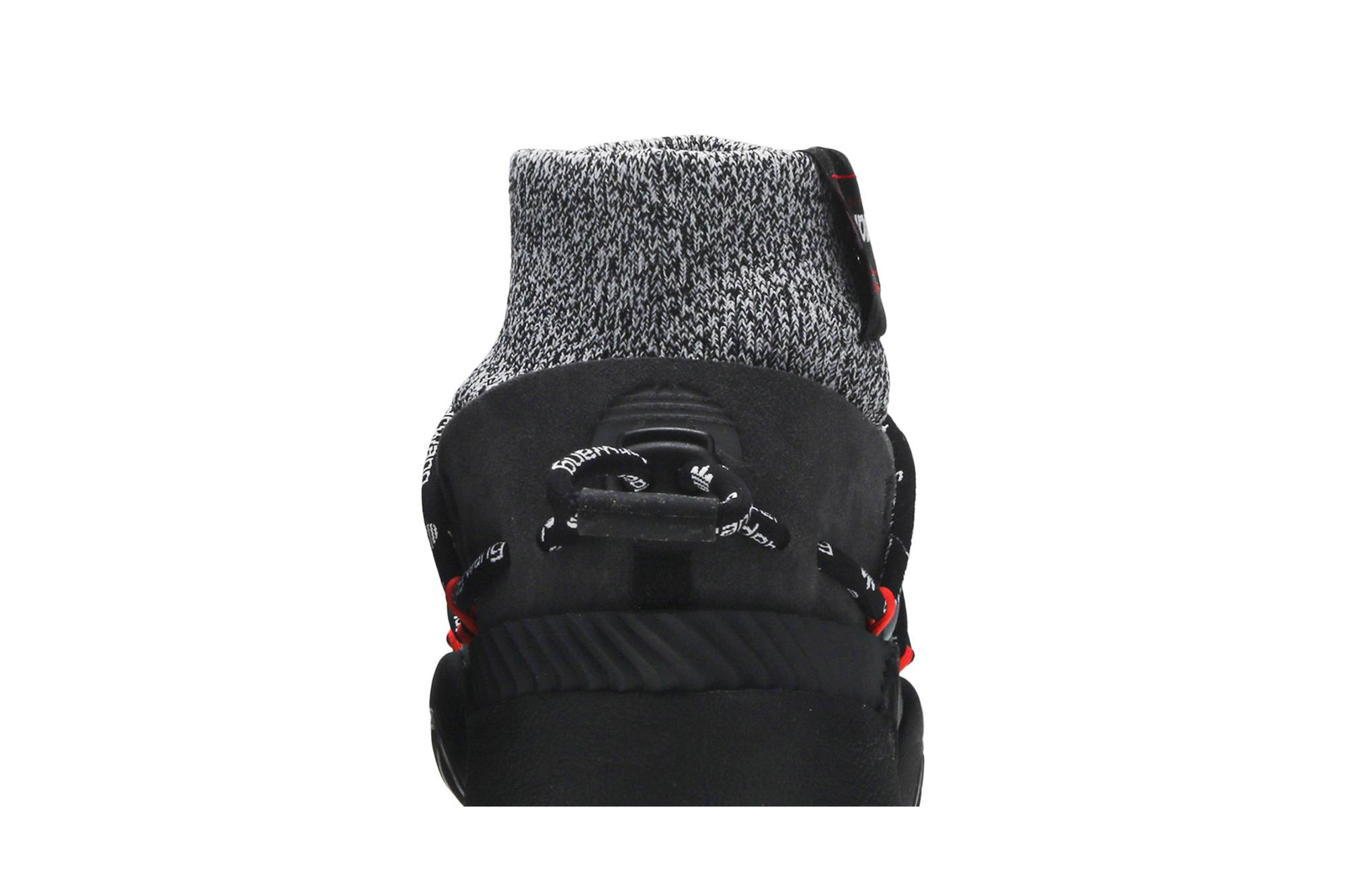 Sizing 亚历山大王 x 阿迪达斯 Puff Trainer '哑光银' FV2960