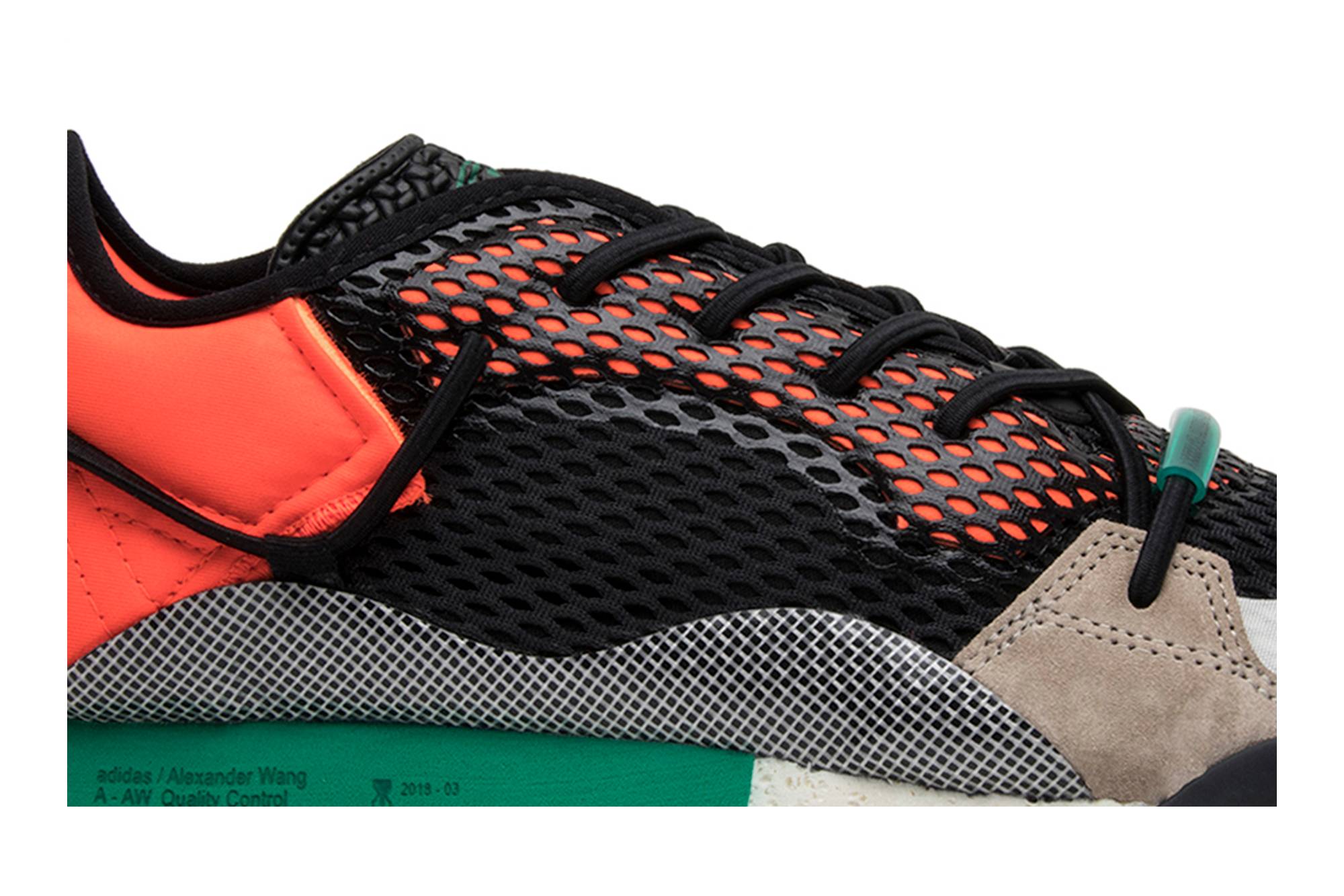 Order 亞歷山大王 x 愛迪達 復刻版跑鞋「太陽紅」AQ1233