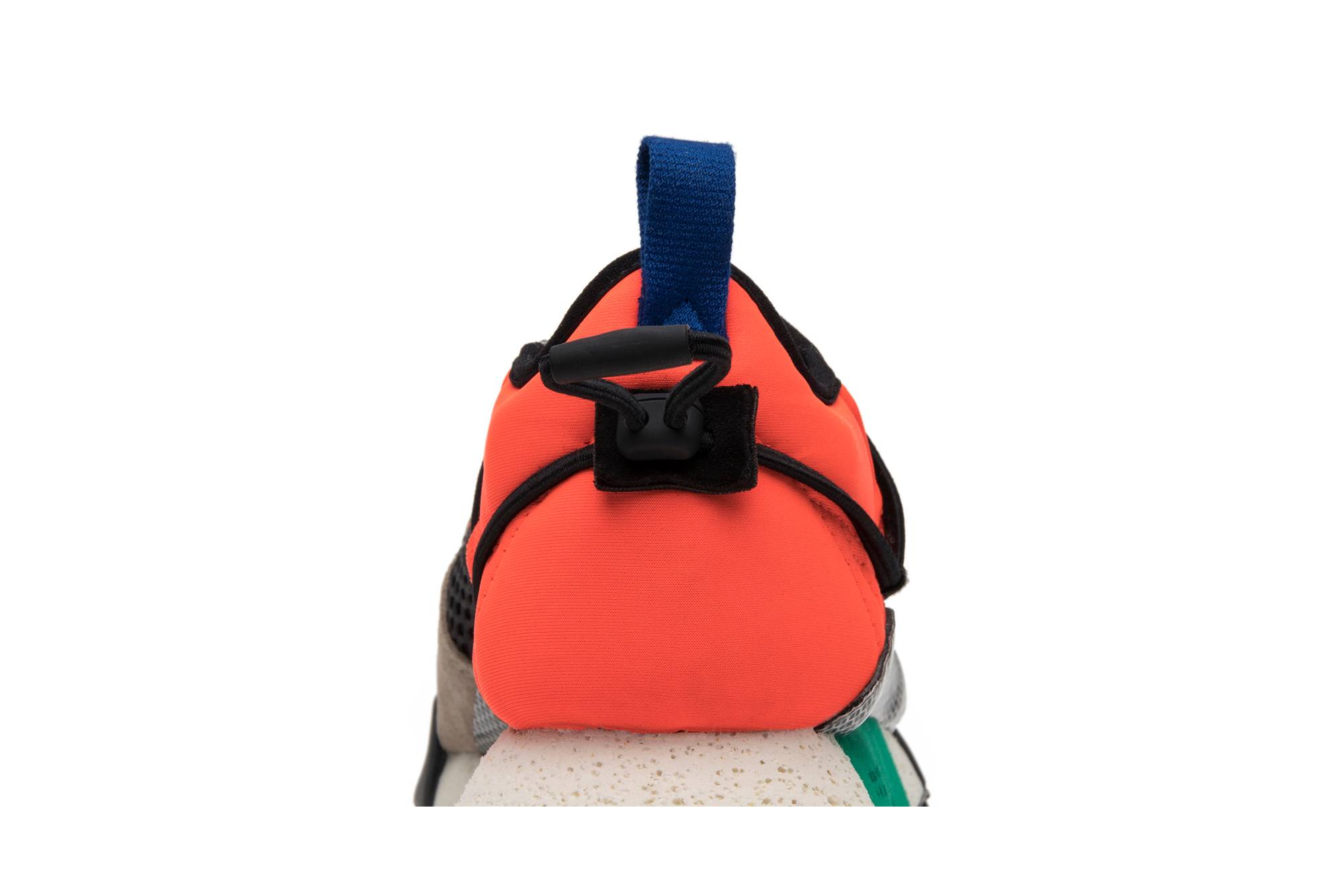 Sizing 亞歷山大王 x 愛迪達 復刻版跑鞋「太陽紅」AQ1233