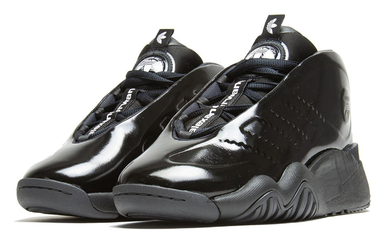 Lookbook Alexander Wang x adidas Turnout Bball 'Triple Black' - Hitam Sepenuhnya. EE9027