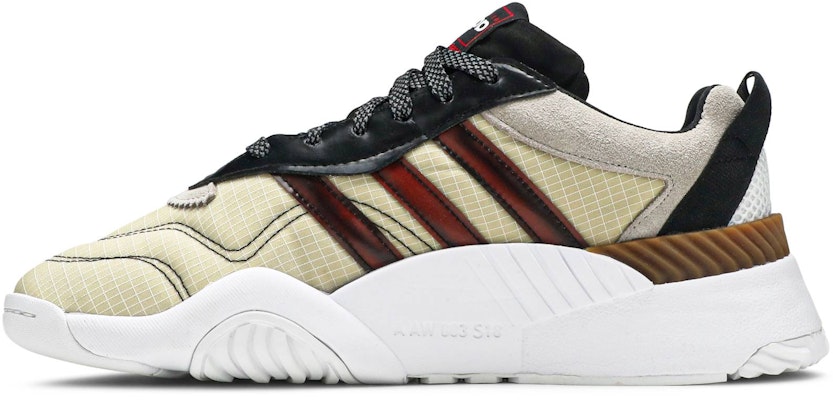 AW x adidas コラボ Turnout トレーナー (ライトブラウン) FV2914 Lookbook AW x adidas コラボ Turnout トレーナー (ライトブラウン) FV2914