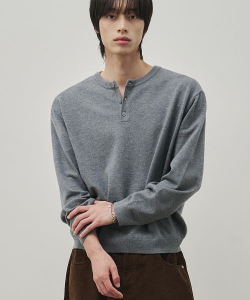Alice Cloud Touch Henley Neck Cropped Knit [Melange Gray] ALSKN6391MG