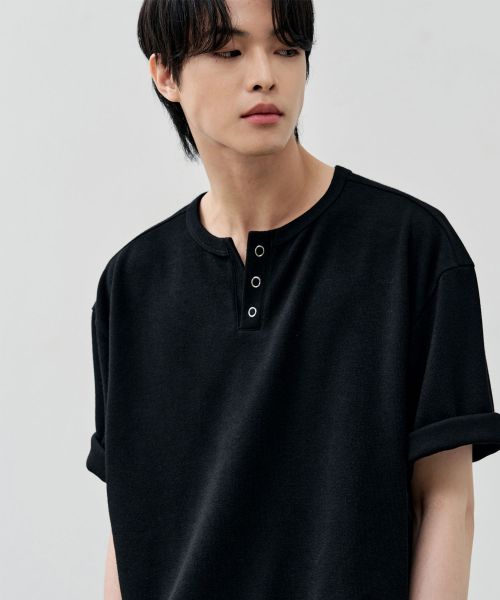 ALICE Ring Stud Henry Neck Half T-Shirt [Black] ALSTS5273BK