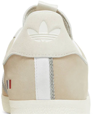 알리프 x 스타카우 x 아디다스 가젤 '화이트' CM7999 Sizing 알리프 x 스타카우 x 아디다스 가젤 '화이트' CM7999