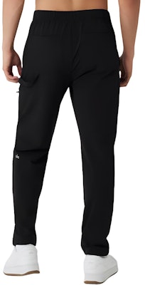 ALO Yoga 防水直筒工装裤运动风设计. M5191R Lookbook ALO Yoga 防水直筒工装裤运动风设计. M5191R