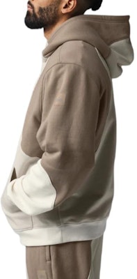 Alo Yoga Accolade 拼色连帽卫衣 男女同款 u3039r Lookbook Alo Yoga Accolade 拼色连帽卫衣 男女同款 u3039r