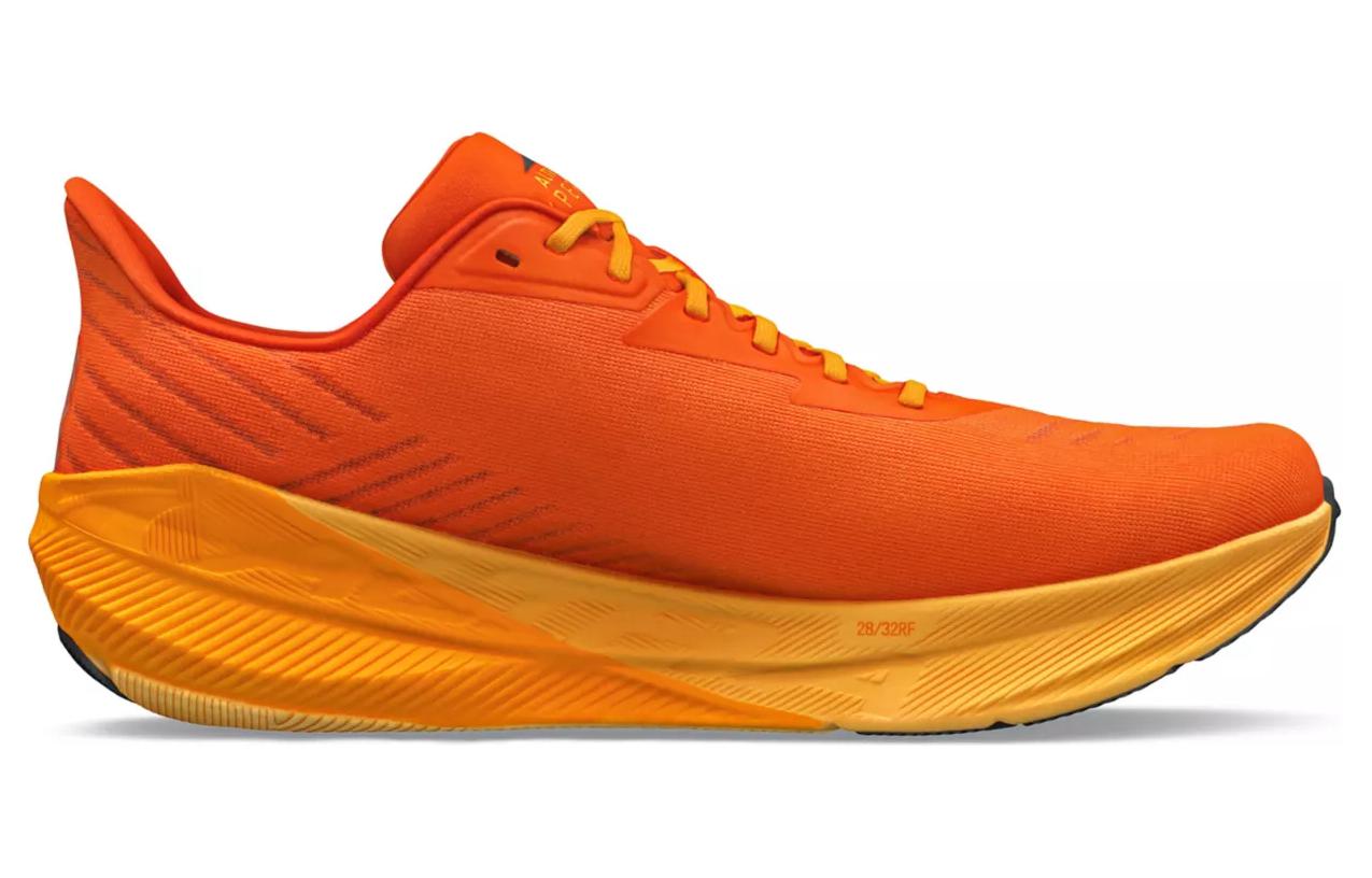 Order Altra FWD Experience Oranje Hardloopschoenen met Demping en Antislip. AL0A82C8880