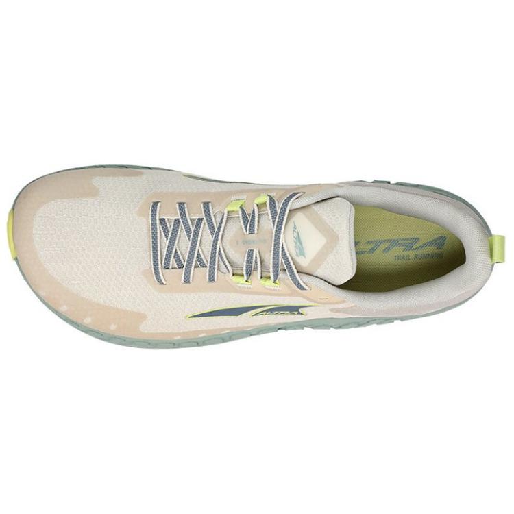 Shop Altra OUTROAD 2 灰绿色防滑跑鞋 AL0A82C3231