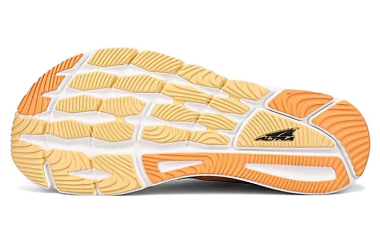 Shop Altra Torin 6 跑鞋 ''橙黑'' AL0A7R6T8001
