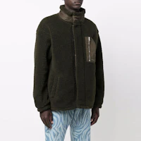 Lookbook AMBUSH FW21 高領綠色Logo印花抓絨外套 BMEA014F21FAB0015663