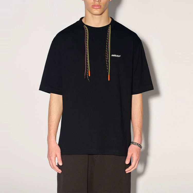 Purchase AMBUSH 2022秋冬 黑色抽绳细节圆领T恤。 BMAA056F22JER0011002