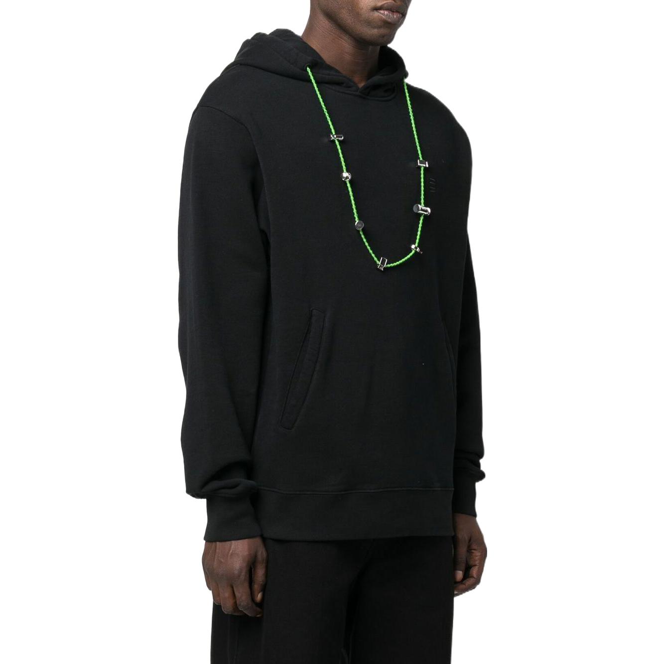 Purchase AMBUSH 2022秋冬黑色宽松版连帽衫配链条装饰。 BMBB023F22FLE0011084