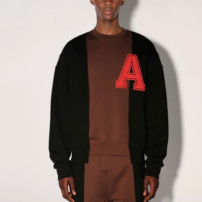 アンブッシュ FW22 コントラストロゴ刺繍クルーネックスウェットシャツ ブラック BMBA026F22FLE0011025 Shop アンブッシュ FW22 コントラストロゴ刺繍クルーネックスウェットシャツ ブラック BMBA026F22FLE0011025