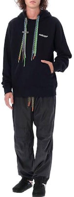 Sudadera con capucha negra multicolor con logo AMBUSH FW22 秋款. BMBB021F22FLE0011084 Lookbook Sudadera con capucha negra multicolor con logo AMBUSH FW22 秋款. BMBB021F22FLE0011084