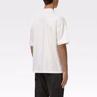 Sizing AMBUSH SS21 Kaos Putih Lengan Pendek dengan Aksen Rantai. 16253534