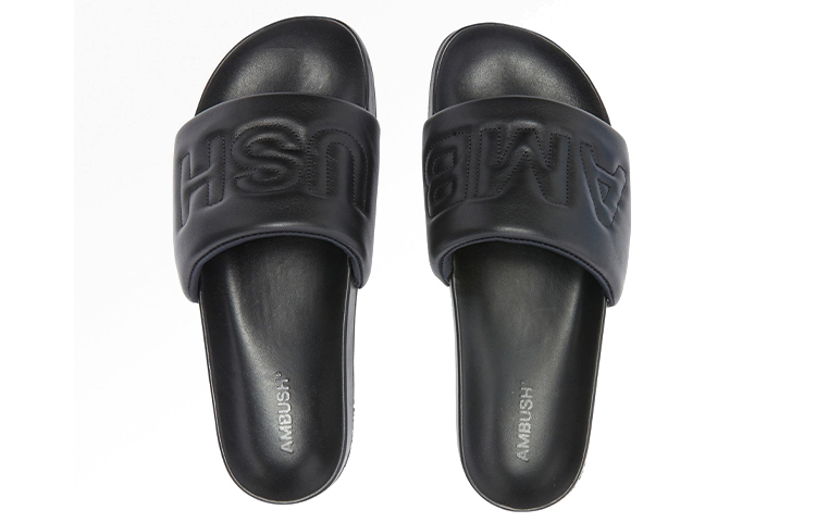 Lookbook AMBUSH x ナイキ ダンク HIGH ブラックレザー BMIC001S22LEA0011000