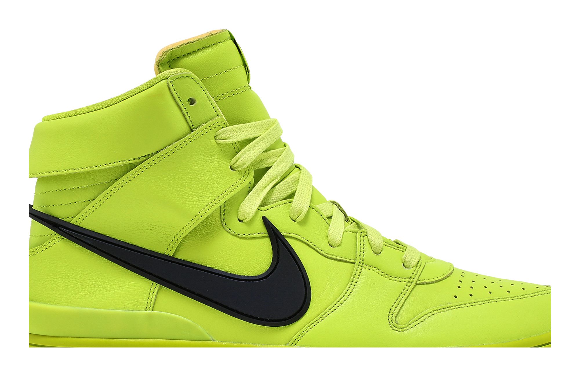 Lookbook AMBUSH x Nike Dunk High ''Flash Lime'' Sneaker. CU7544-300