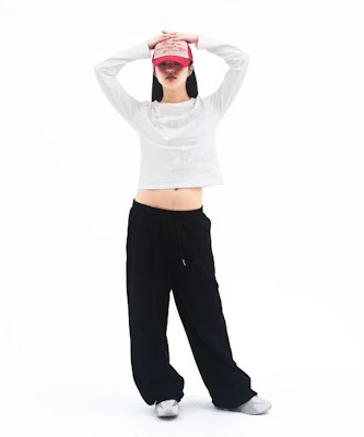 Ames Worldwide Basic Black Sweatpants with Small Logo AM2FFUPA10ABK 1