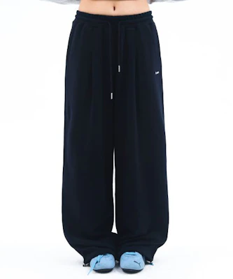 Ames Worldwide Basic Small Logo Sweatpants Navy AM2FFUPA10ANV Buy Ames Worldwide Basic Small Logo Sweatpants Navy AM2FFUPA10ANV