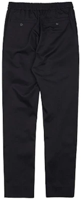 AMI Paris Seluar Kasual Hitam Zip Tapered Fit. HTR206C00020-001 Lookbook AMI Paris Seluar Kasual Hitam Zip Tapered Fit. HTR206C00020-001