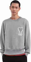 Sizing AMI Paris Classic Heart Logo Sweatshirt Grey Color. A20HJ037747-055